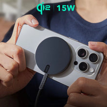Заредете изображение във визуализатора на галерията – ESR Halolock Qi2 Mini Wireless Charger 15W with MagSafe - Black
