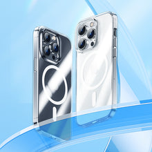 Заредете изображение във визуализатора на галерията – Benks Magnetic Crystal Case for Iphone 15 transparent
