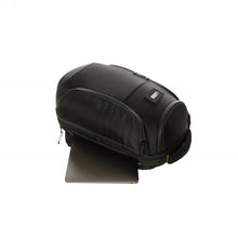 Заредете изображение във визуализатора на галерията – UAG BackPack backpack with a capacity of 18 liters for a 13" laptop - black
