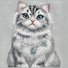 Заредете изображение във визуализатора на галерията – NIMMY case LUCKY FASHION CAT compatible with MagSafe for IPHONE 18 Pro Max/17 Pro Max grey
