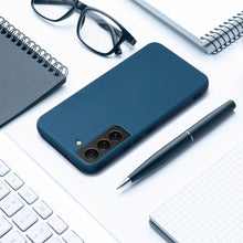 Заредете изображение във визуализатора на галерията – SILICONE case for SAMSUNG S24 FE blue
