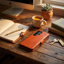 Заредете изображение във визуализатора на галерията – MEZZO Book case for SAMSUNG S26 PLUS cats brown
