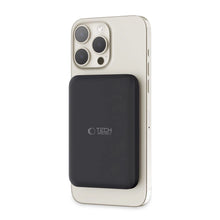 Заредете изображение във визуализатора на галерията – Tech-Protect LifeMag PB10 Powerbank with MagSafe 5000mAh 15W USB-C port - black + USB-C cable

