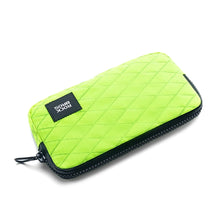 Заредете изображение във визуализатора на галерията – Rockbros bicycle bag 30990043005 for phone, keys, wallet 0.15 l - light green
