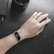 Заредете изображение във визуализатора на галерията – Tech-Protect Stainless bracelet for Xiaomi Mi Smart Band 7 / 7 NFC - black
