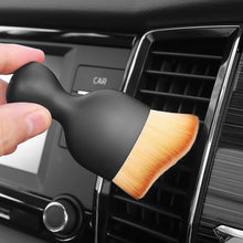Заредете изображение във визуализатора на галерията – Car interior detailing brush black
