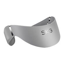 Заредете изображение във визуализатора на галерията – SKG G7 Pro-E neck massager with red light therapy and compress - gray
