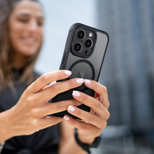 Заредете изображение във визуализатора на галерията – FULL MATTE MAG COVER case compatible with MagSafe for IPHONE 17 Pro Max black
