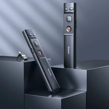 Заредете изображение във визуализатора на галерията – Baseus Orange Dot AI laser pointer with automatic voice transcription, two lasers - gray

