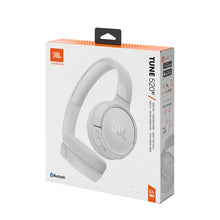 Заредете изображение във визуализатора на галерията – JBL Tune 520BT wireless on-ear Bluetooth 5.3 headphones - white
