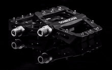 Заредете изображение във визуализатора на галерията – Rockbros 2017-12CBK Nylon Bicycle Pedal Set - Black

