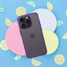 Заредете изображение във визуализатора на галерията – MATRIX CLEAR Case for IPHONE 17 Pro light violet

