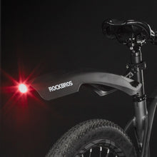 Заредете изображение във визуализатора на галерията – Rockbros DNB8001 mudguard with red LED light - black
