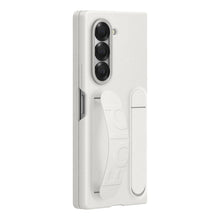 Заредете изображение във визуализатора на галерията – Samsung Silicone Case EF-MF956TWEGWW for Samsung Galaxy Z Fold 6 - white
