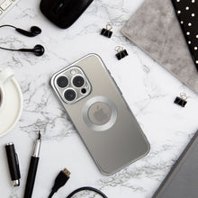 Заредете изображение във визуализатора на галерията – Case GLAM for IPHONE 17 silver
