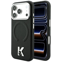Заредете изображение във визуализатора на галерията – Гръб KARL LAGERFELD за IPHONE 18 Pro/17 Pro с MagSafe (Grained Embossed Ring &amp; Kameo Logo) - черен – снимка 2
