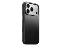 Заредете изображение във визуализатора на галерията – Кожен гръб NOMAD за IPHONE 18 Pro/17 Pro с MagSafe (Traditional Leather Case Horween Leather) - черен – снимка 2
