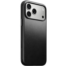 Заредете изображение във визуализатора на галерията – Кожен гръб NOMAD за IPHONE 18 Pro Max/17 Pro Max с MagSafe (Modern Leather Case Horween Leather) - черен – снимка 2
