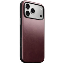 Заредете изображение във визуализатора на галерията – Кожен гръб NOMAD за IPHONE 18 Pro Max/17 Pro Max с MagSafe (Modern Leather Case Horween Leather) - бордо – снимка 2
