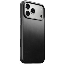Заредете изображение във визуализатора на галерията – Кожен гръб NOMAD за IPHONE 18 Pro Max/17 Pro Max с MagSafe (Traditional Leather Case Horween Leather) - черен – снимка 2
