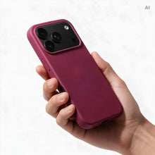 Заредете изображение във визуализатора на галерията – Гръб Silicone за iPhone 18 Pro / 17 Pro - бордо – снимка 3

