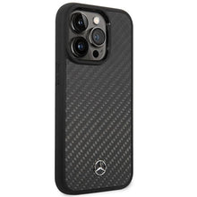 Заредете изображение във визуализатора на галерията – Mercedes MEHMP14LRCABK iPhone 14 Pro 6.1" black/black carbon hardcase Dynamic Line
