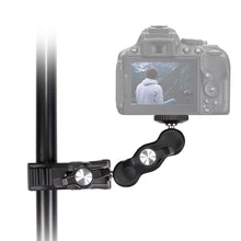 Заредете изображение във визуализатора на галерията – Phone and sports camera holder with clamp

