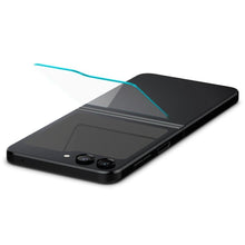 Заредете изображение във визуализатора на галерията – TEMPERED GLASS Spigen GLAS.TR "EZ FIT" 2-PACK GALAXY Z Flip 5 CLEAR
