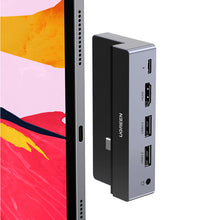 Заредете изображение във визуализатора на галерията – Ugreen HUB multifunctional 5in1 iPad Pro (USB-C - AUX / 2xUSB-A / HDMI / USB-C PD) gray (CM317)
