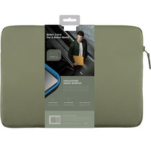 Заредете изображение във визуализатора на галерията – Uniq Vienna laptop Sleeve 14" case green/laurel green Waterproof RPET
