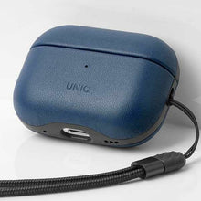 Заредете изображение във визуализатора на галерията – Uniq case Terra AirPods Pro 2 gen. Genuine Leather blue/space blue
