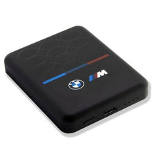 Заредете изображение във визуализатора на галерията – BMW Powerbank induction BMPBMS3K22PGVK 5W 3000mAh + cable black M Collection MagSafe

