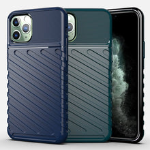 Заредете изображение във визуализатора на галерията – Thunder Case flexible armored case for iPhone 11 Pro black
