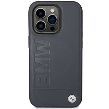 Заредете изображение във визуализатора на галерията – Case BMW BMHMP14LSLLNA iPhone 14 Pro 6.1" navy/navy hardcase Leather Hot Stamp MagSafe
