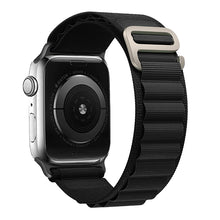 Заредете изображение във визуализатора на галерията – Nylon loop for Apple Watch 42/44/45/49 design 2 black
