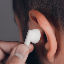 Заредете изображение във визуализатора на галерията – Tronsmart Onyx Ace Pro TWS Bluetooth 5.2 wireless headphones white
