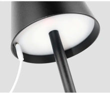 Заредете изображение във визуализатора на галерията – Night lamp WDL-02 wireless white

