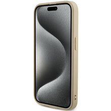 Заредете изображение във визуализатора на галерията – Guess Saffiano Iridescent Script case for iPhone 15 Pro - gold
