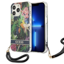 Заредете изображение във визуализатора на галерията – Guess GUHCP13LHFLSB iPhone 13 Pro / 13 6,1" niebieski/blue hardcase Flower Strap - TopMag
