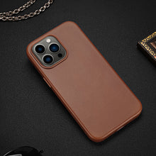 Заредете изображение във визуализатора на галерията – Dux Ducis Naples case for iPhone 13 Pro leather cover (MagSafe compatible) brown - TopMag
