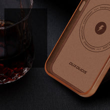 Заредете изображение във визуализатора на галерията – Dux Ducis Naples case for iPhone 13 leather cover (MagSafe compatible) brown - TopMag
