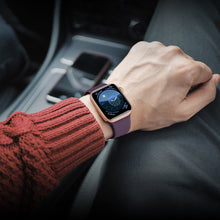 Заредете изображение във визуализатора на галерията – Silicone Strap APS Silicone Watch Band 8/7/6/5/4/3/2 / SE (41/40 / 38mm) Strap Watchband Black - TopMag
