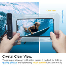 Заредете изображение във визуализатора на галерията – Spigen A610 UNIVERSAL WATERPROOF FLOAT CASE 2-PACK CRYSTAL CLEAR - TopMag
