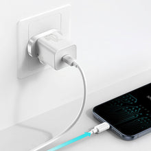 Заредете изображение във визуализатора на галерията – Baseus Super Si Quick Charger 1C 20W UK Sets White（With Superior Series Fast Charging Data Cable Type-C to iP PD 20W 1m White) - TopMag
