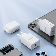 Заредете изображение във визуализатора на галерията – Duzzona 20W PD QC3.0 USB Type C charger white (T3) - TopMag
