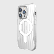 Заредете изображение във визуализатора на галерията – Raptic X-Doria Clutch Case iPhone 14 Pro with MagSafe back cover transparent - TopMag
