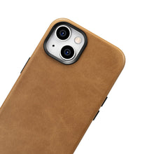 Заредете изображение във визуализатора на галерията – iCarer Oil Wax Premium Leather Case iPhone 14 Magnetic Leather Case with MagSafe Brown (WMI14220701-TN) - TopMag
