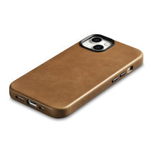 Заредете изображение във визуализатора на галерията – iCarer Oil Wax Premium Leather Case iPhone 14 Magnetic Leather Case with MagSafe Brown (WMI14220701-TN) - TopMag
