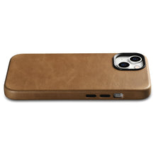 Заредете изображение във визуализатора на галерията – iCarer Oil Wax Premium Leather Case iPhone 14 Magnetic Leather Case with MagSafe Brown (WMI14220701-TN) - TopMag
