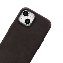 Заредете изображение във визуализатора на галерията – iCarer Oil Wax Premium Leather Case iPhone 14 Magnetic Leather Case with MagSafe Brown (WMI14220701-BN) - TopMag
